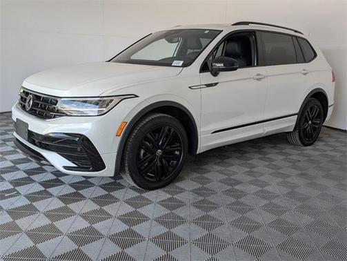 2022 Volkswagen Tiguan 2.0T SE R-Line Black