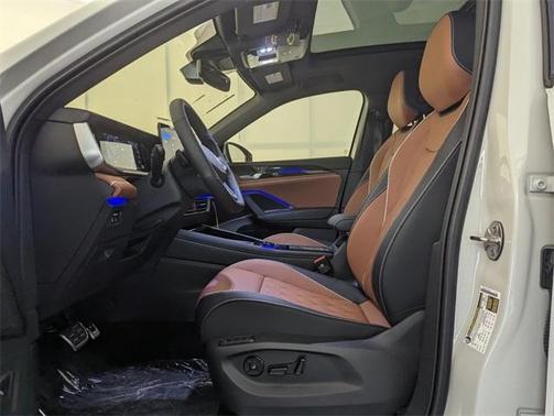 2026 Volkswagen Tiguan 2.0T SEL R-Line