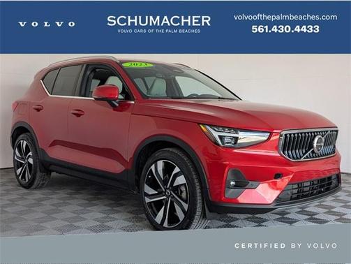 2023 Volvo XC40 B5 Ultimate Bright Theme