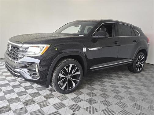 2025 Volkswagen Atlas Cross Sport 2.0T SEL Premium R-Line