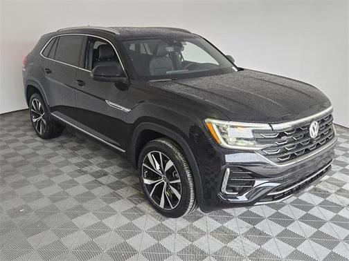 2025 Volkswagen Atlas Cross Sport 2.0T SEL Premium R-Line