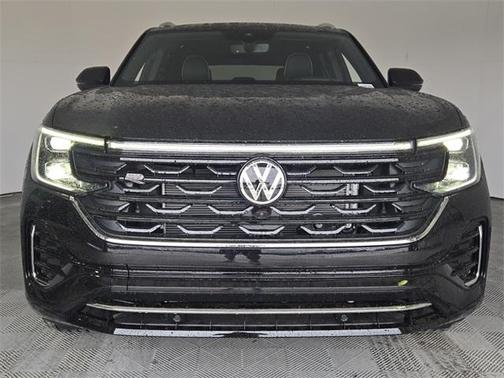 2025 Volkswagen Atlas Cross Sport 2.0T SEL Premium R-Line