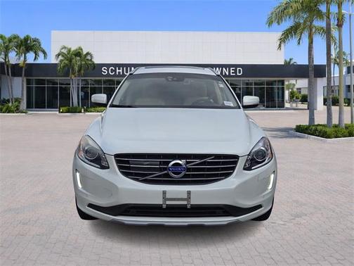 2016 Volvo XC60 T5 Drive-E Platinum