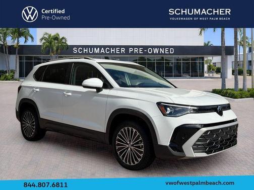 Pure White 2025 Volkswagen Taos 1.5T SE