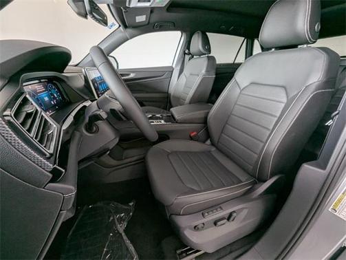 2025 Volkswagen Atlas Cross Sport 2.0T SEL R-Line Black