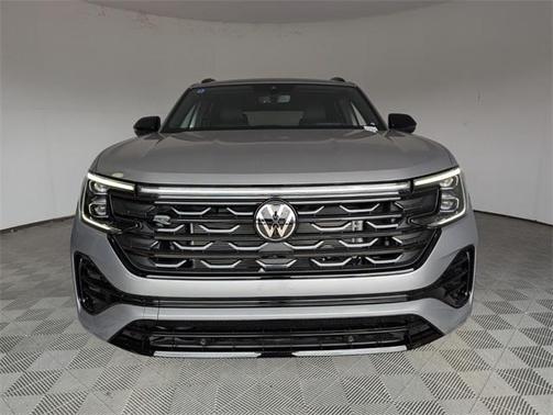 2025 Volkswagen Atlas Cross Sport 2.0T SEL R-Line Black
