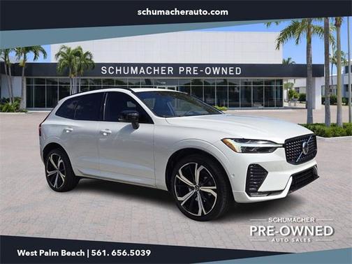 2022 Volvo XC60 B5 R-Design