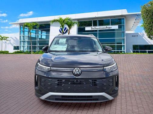 Deep Black 2026 Volkswagen Tiguan 2.0T SE