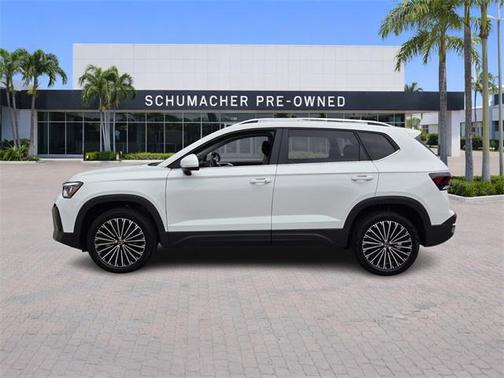 2025 Volkswagen Taos 1.5T SE