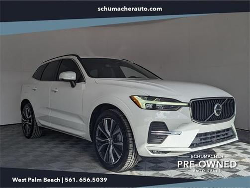 2022 Volvo XC60 B5 Momentum