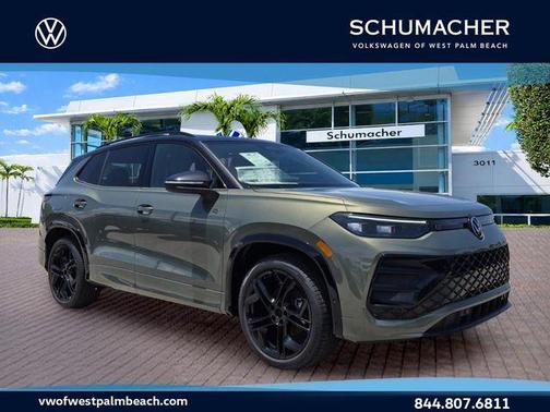 Avocado Green W/Black Roof 2026 Volkswagen Tiguan 2.0T SE R-Line Black