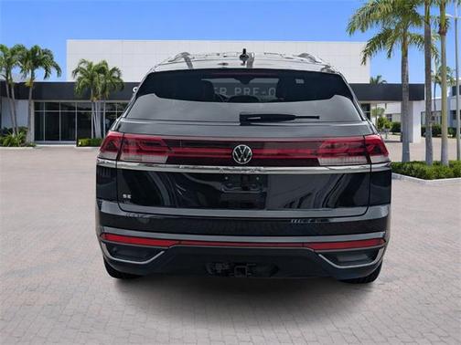 2024 Volkswagen Atlas Cross Sport 2.0T SE w/Technology