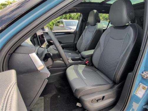 2025 Volkswagen Tiguan 2.0T SE R-Line Black