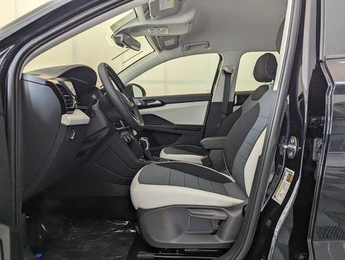 Deep Black Pearl Effect 2026 Volkswagen Taos 1.5T S