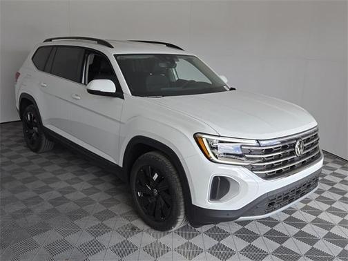 2025 Volkswagen Atlas 2.0T SE