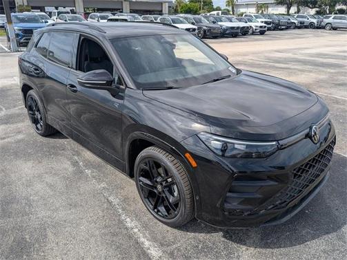 2026 Volkswagen Tiguan 2.0T SE R-Line Black