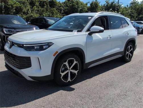 2025 Volkswagen Tiguan 2.0T SE