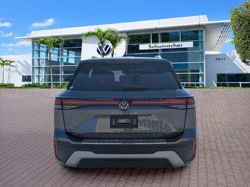 Platinum Gray Metallic 2026 Volkswagen Tiguan 2.0T SE