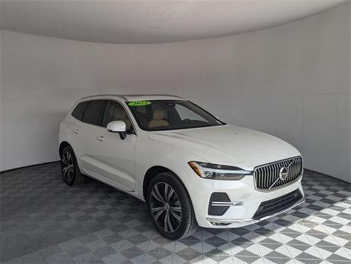 2022 Volvo XC60 B6 Inscription