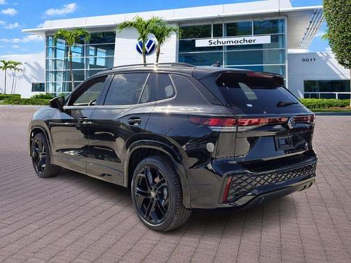 2026 Volkswagen Tiguan 2.0T SE R-Line Black