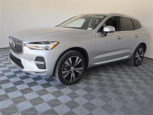 2022 Volvo XC60 B5 Inscription
