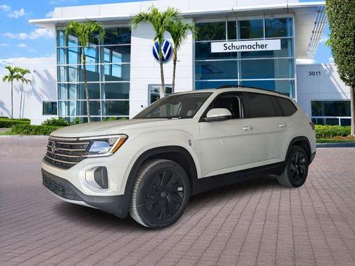 Opal White Pearl 2026 Volkswagen Atlas 2.0T SE W/TECHNOLOGY