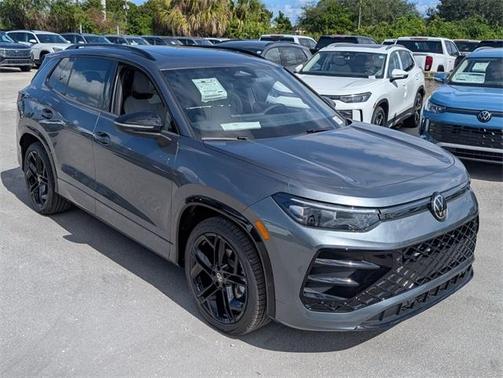 2025 Volkswagen Tiguan 2.0T SE R-Line Black