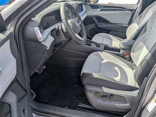 2025 Volkswagen Tiguan 2.0T SE R-Line Black