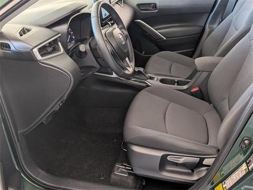 2025 Toyota Corolla Cross LE