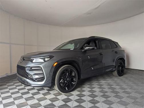 2025 Volkswagen Tiguan 2.0T SE R-Line Black