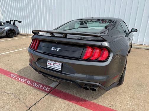 Magnetic Metallic 2019 Ford Mustang GT Premium