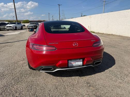 2016 Mercedes-Benz AMG GT S