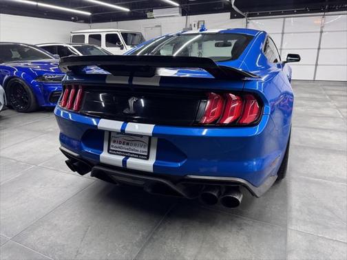 2020 Ford Shelby GT500 Base