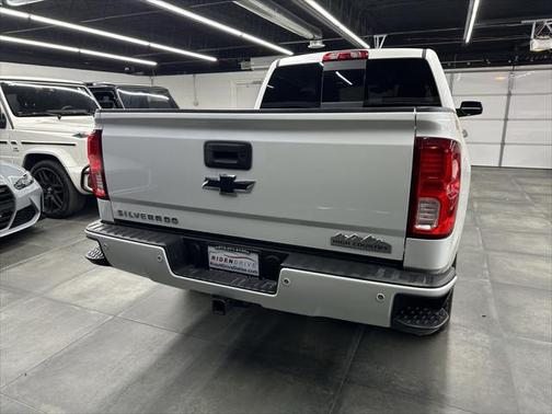 2017 Chevrolet Silverado 1500 High Country