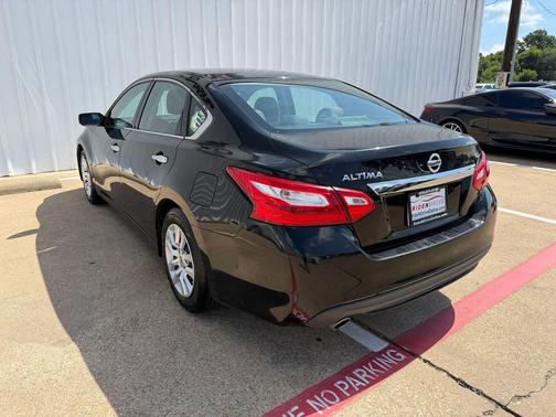 Super Black 2017 Nissan Altima 2.5 S