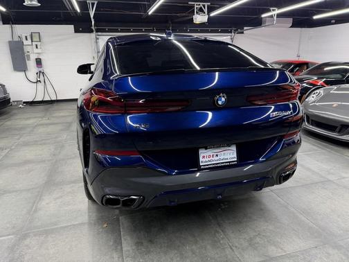 2024 BMW X6 M60i