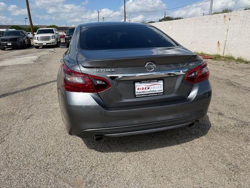 Gun Metallic 2018 Nissan Altima 2.5 SR