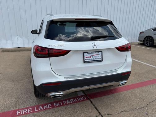 Polar White 2022 Mercedes-Benz GLA 250 Base