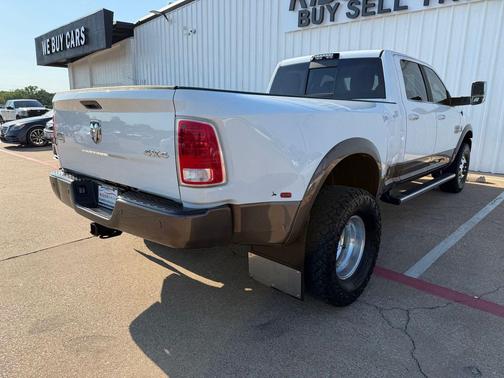 Bright White Clearcoat 2018 RAM 3500 Longhorn