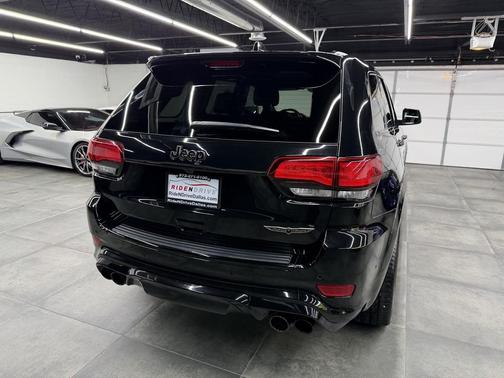 2021 Jeep Grand Cherokee Trackhawk
