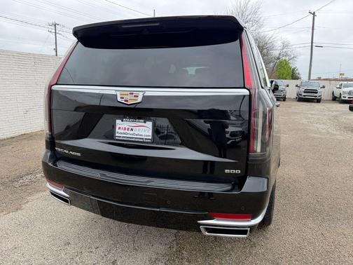 2022 Cadillac Escalade Premium Luxury