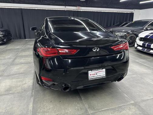 2018 INFINITI Q60 2.0t PURE
