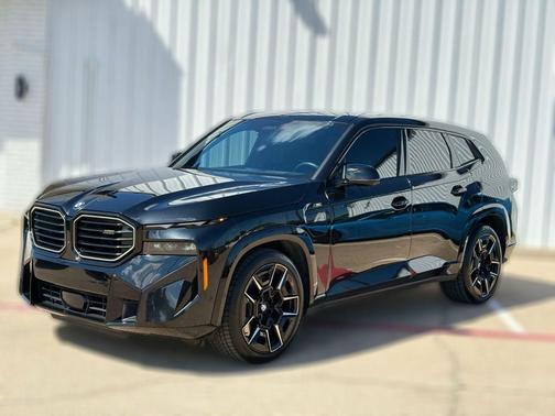 Black Sapphire Metallic 2024 BMW XM Base