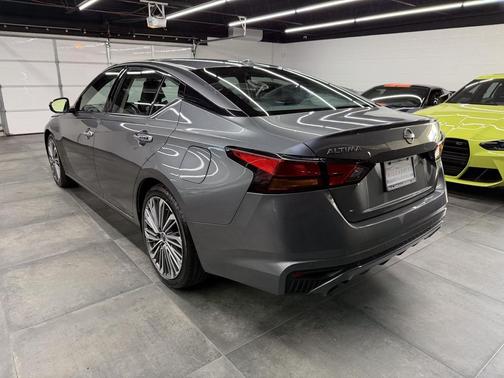 2023 Nissan Altima 2.5 SL