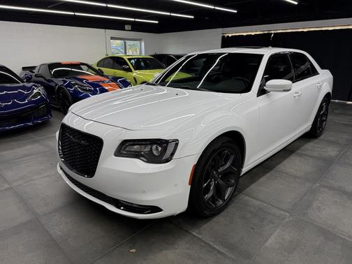 2023 Chrysler 300 S