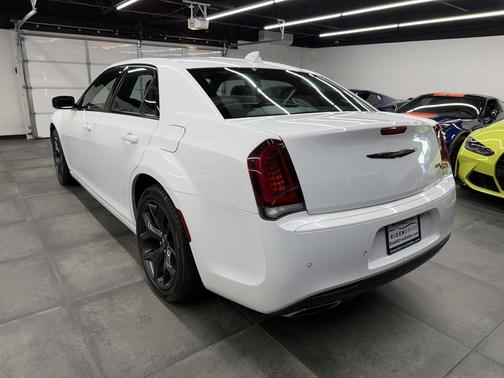 2023 Chrysler 300 S