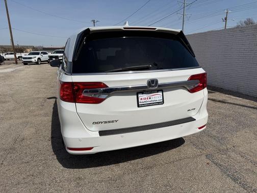 2020 Honda Odyssey Elite