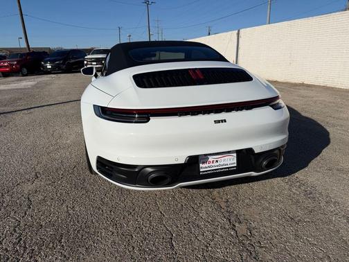 2023 Porsche 911 Carrera