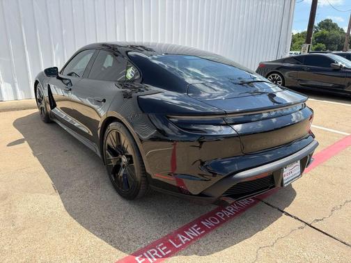 Jet Black Metallic 2020 Porsche Taycan Turbo