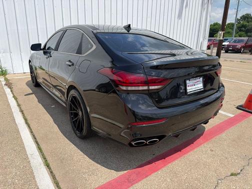 Victoria Black 2019 Genesis G80 3.3T Sport